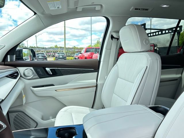 New 2026 Buick Enclave Avenir w/ Super Cruise Package AWD/4WD image 29