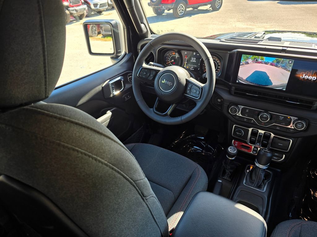 Certified 2026 Jeep Wrangler Unlimited Rubicon image 36