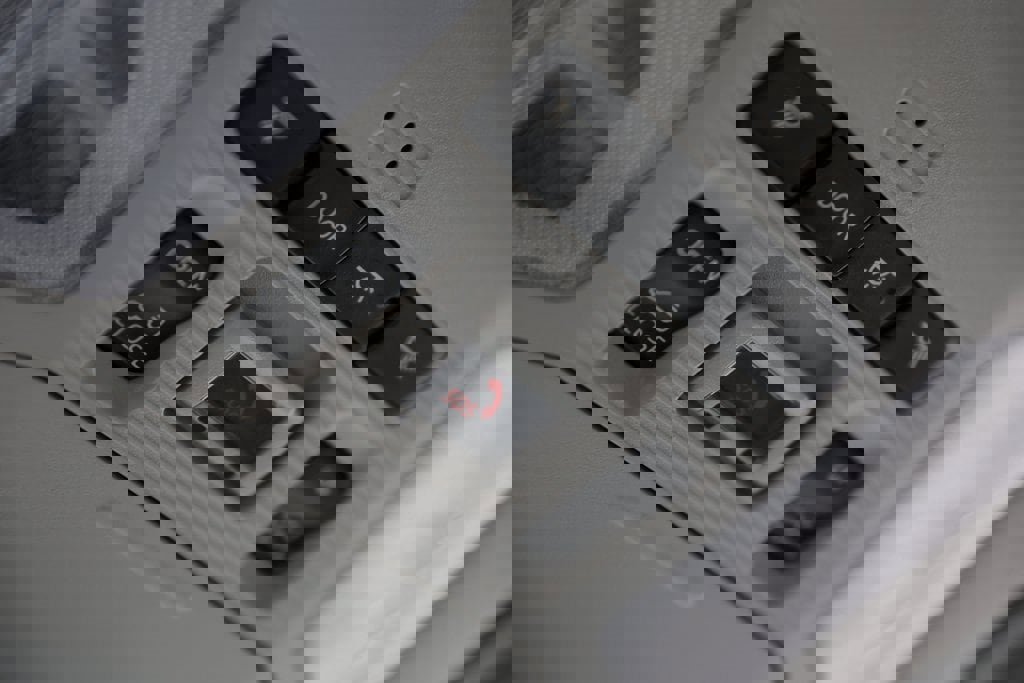 Used 2021 Toyota RAV4 XLE Premium image 33