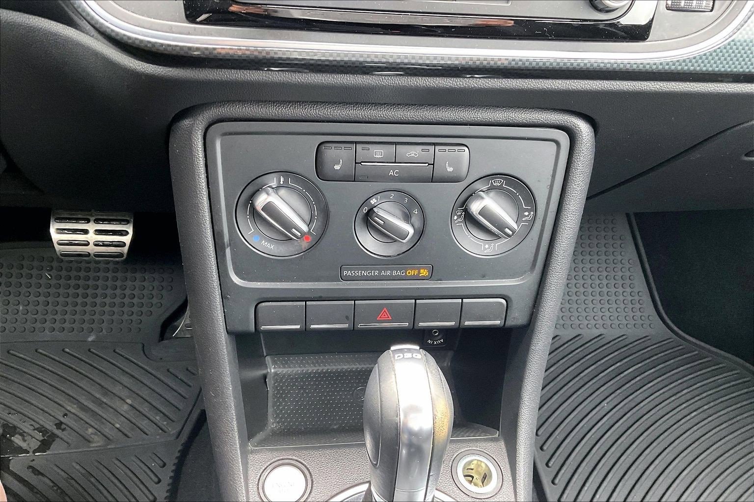 Used 2012 Volkswagen Beetle Turbo image 15