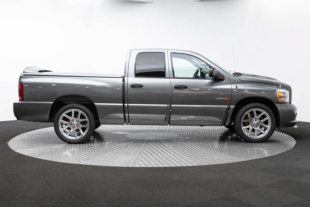 Used 2006 Dodge Ram 1500 Truck 2WD Quad Cab w/ Communication Pkg image 9