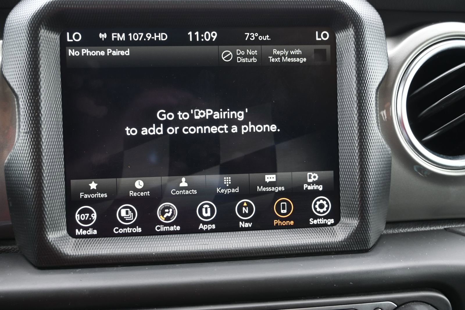 Used 2023 Jeep Gladiator Overland image 11