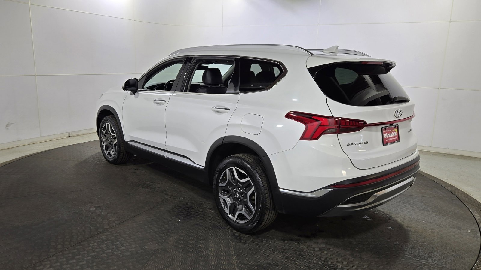 Used 2023 Hyundai Santa Fe Limited image 5