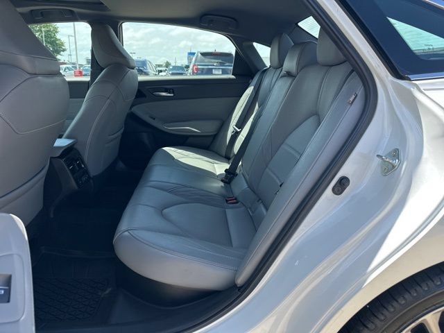 Certified 2021 Toyota Avalon Limited w/ Advanced Safety Package FWD image 16