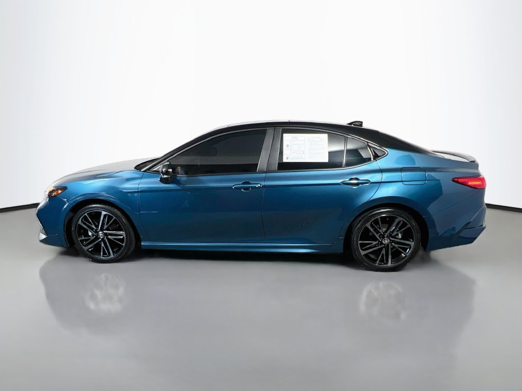 Used 2025 Toyota Camry XSE FWD image 6