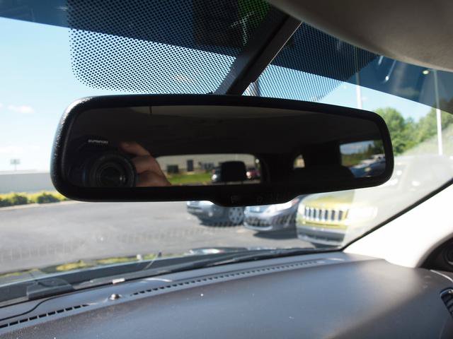 Used 2011 Dodge Durango SXT w/ Trailer Tow Group IV AWD/4WD image 12