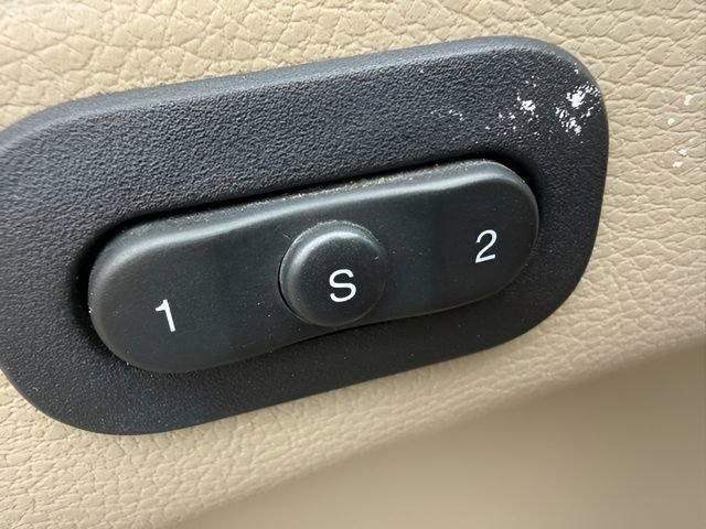 Used 2017 Jeep Grand Cherokee Limited AWD/4WD image 15