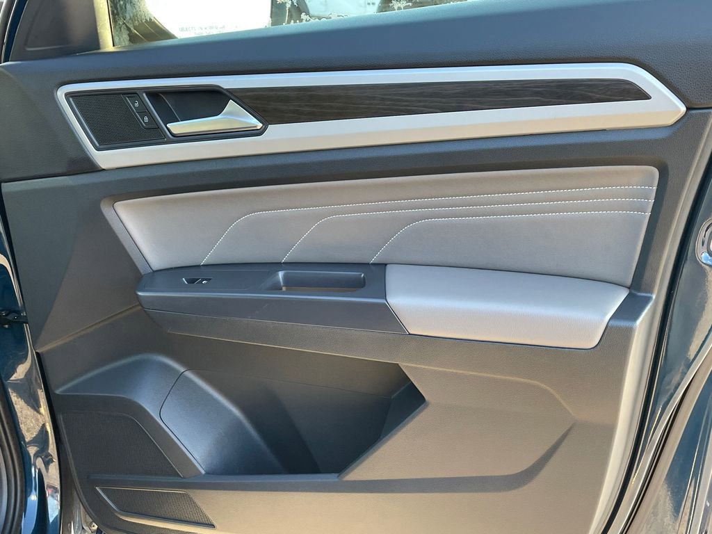 Used 2021 Volkswagen Atlas SE image 13