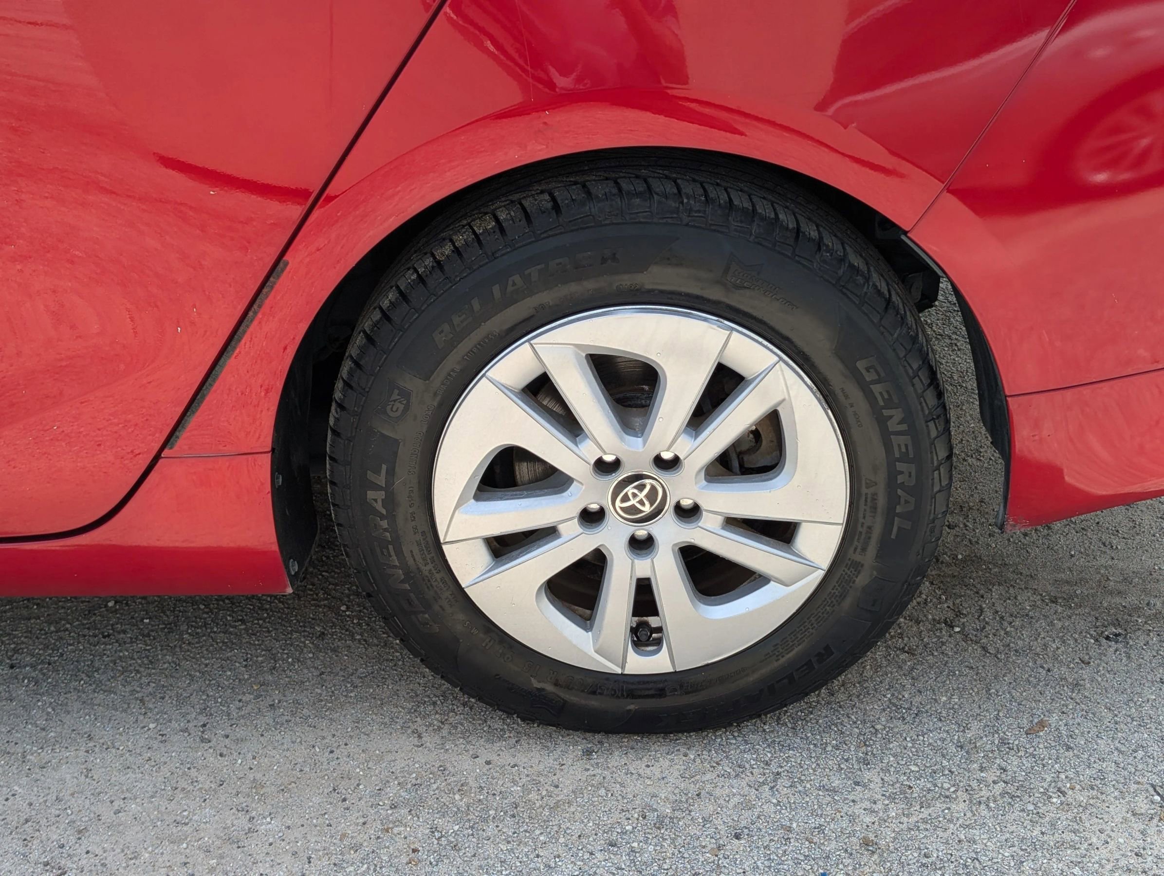 Used 2017 Toyota Prius Two FWD image 8