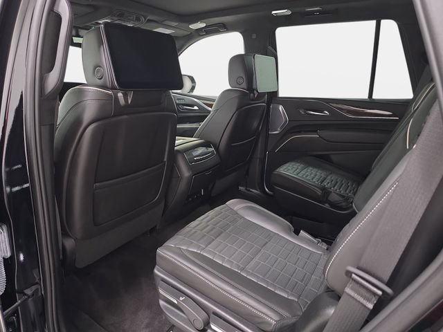 Certified 2023 Cadillac Escalade Sport Platinum w/ LPO, ONYX Package AWD/4WD image 10