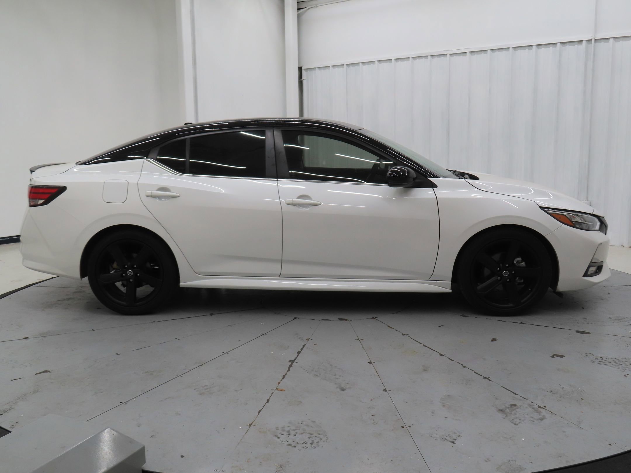 Used 2023 Nissan Sentra SR w/ Midnight Edition Package video 2