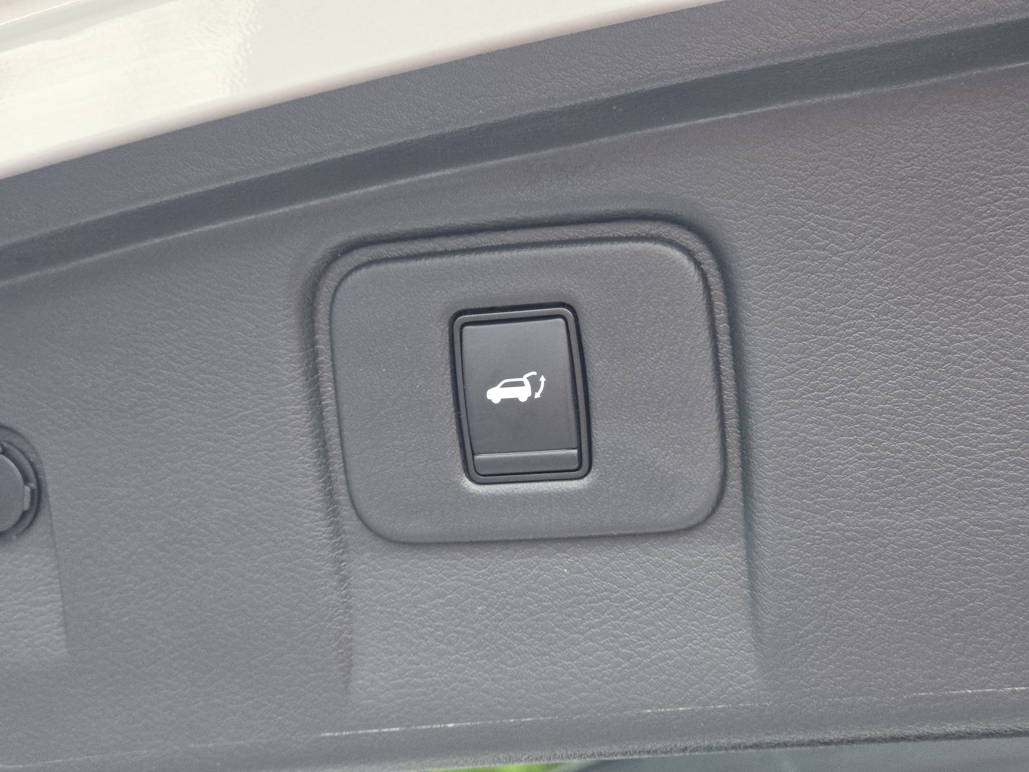 Used 2023 Nissan Murano Platinum w/ Cargo Package FWD image 23
