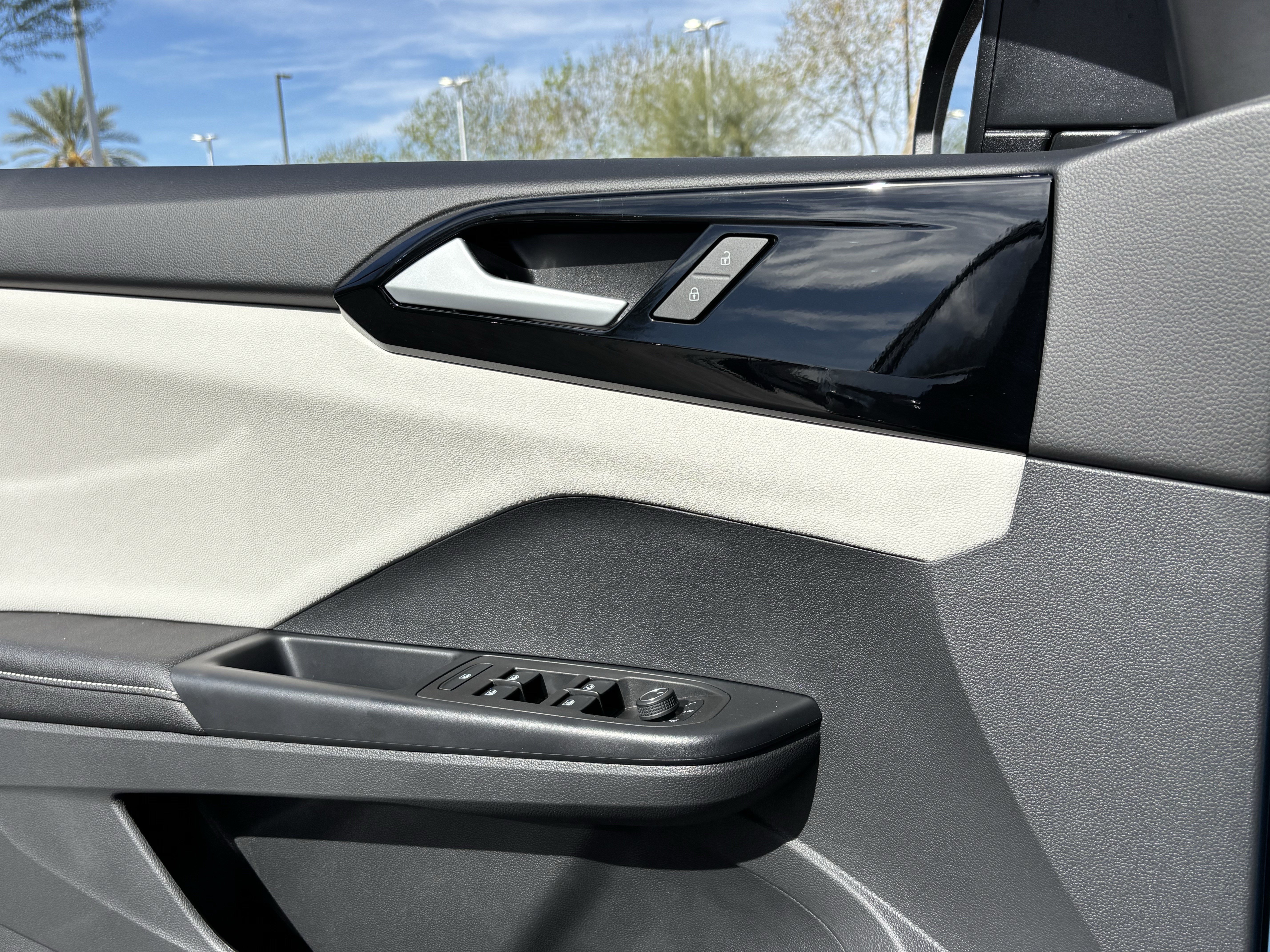 New 2026 Volkswagen Taos S FWD image 18