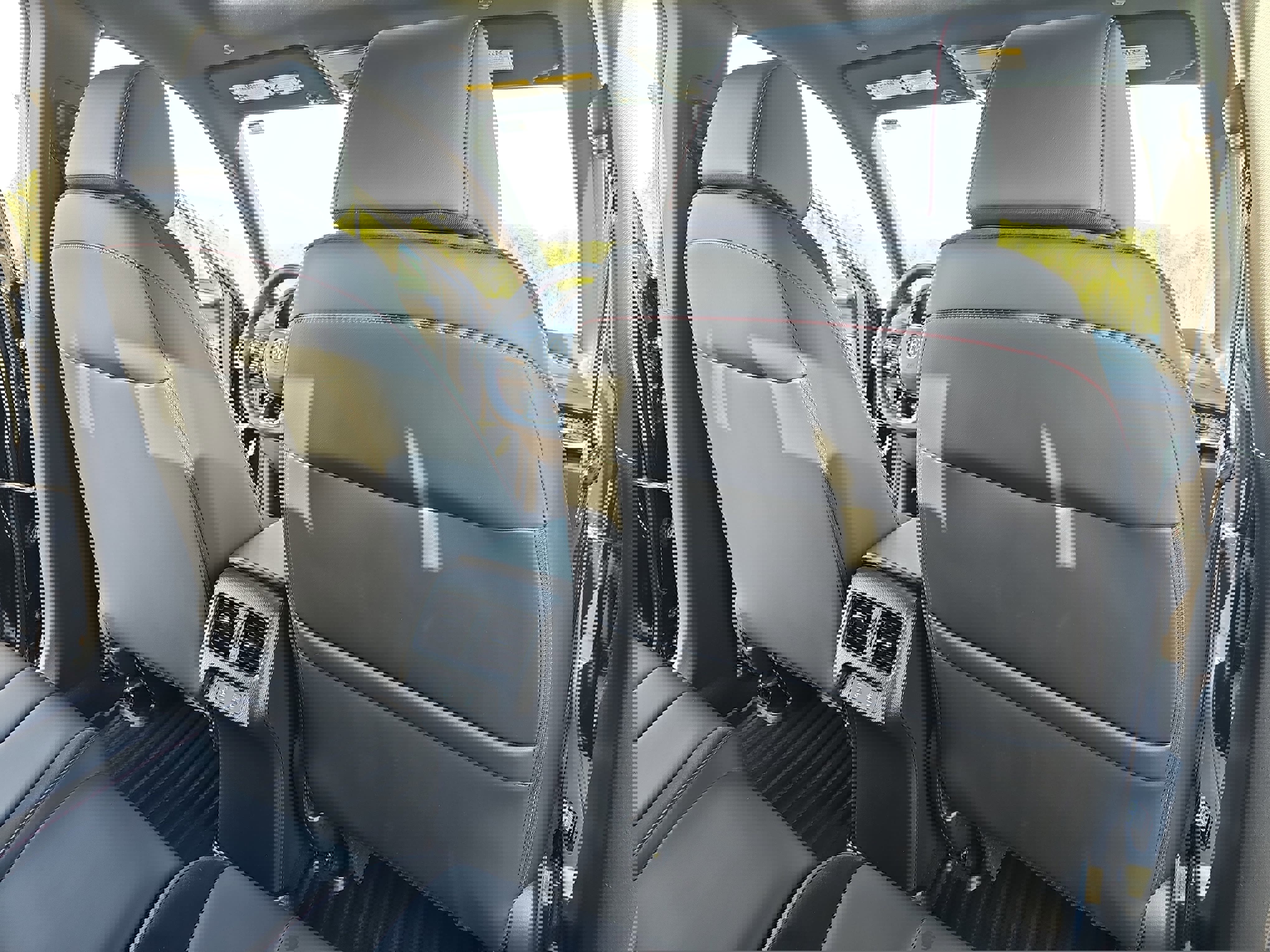 Used 2025 Acura ADX A-Spec image 11