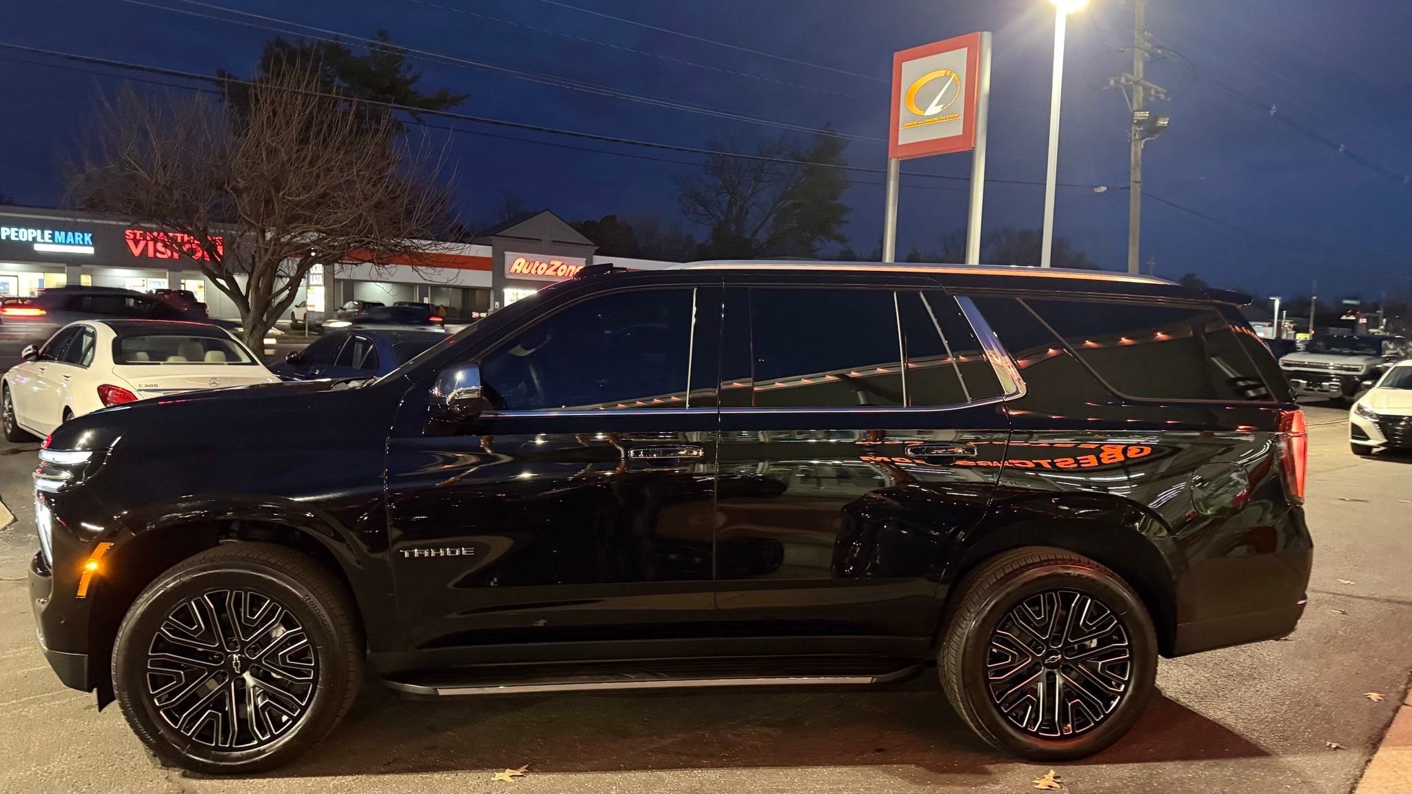 Used 2026 Chevrolet Tahoe Premier w/ Sun And Tow Package image 6