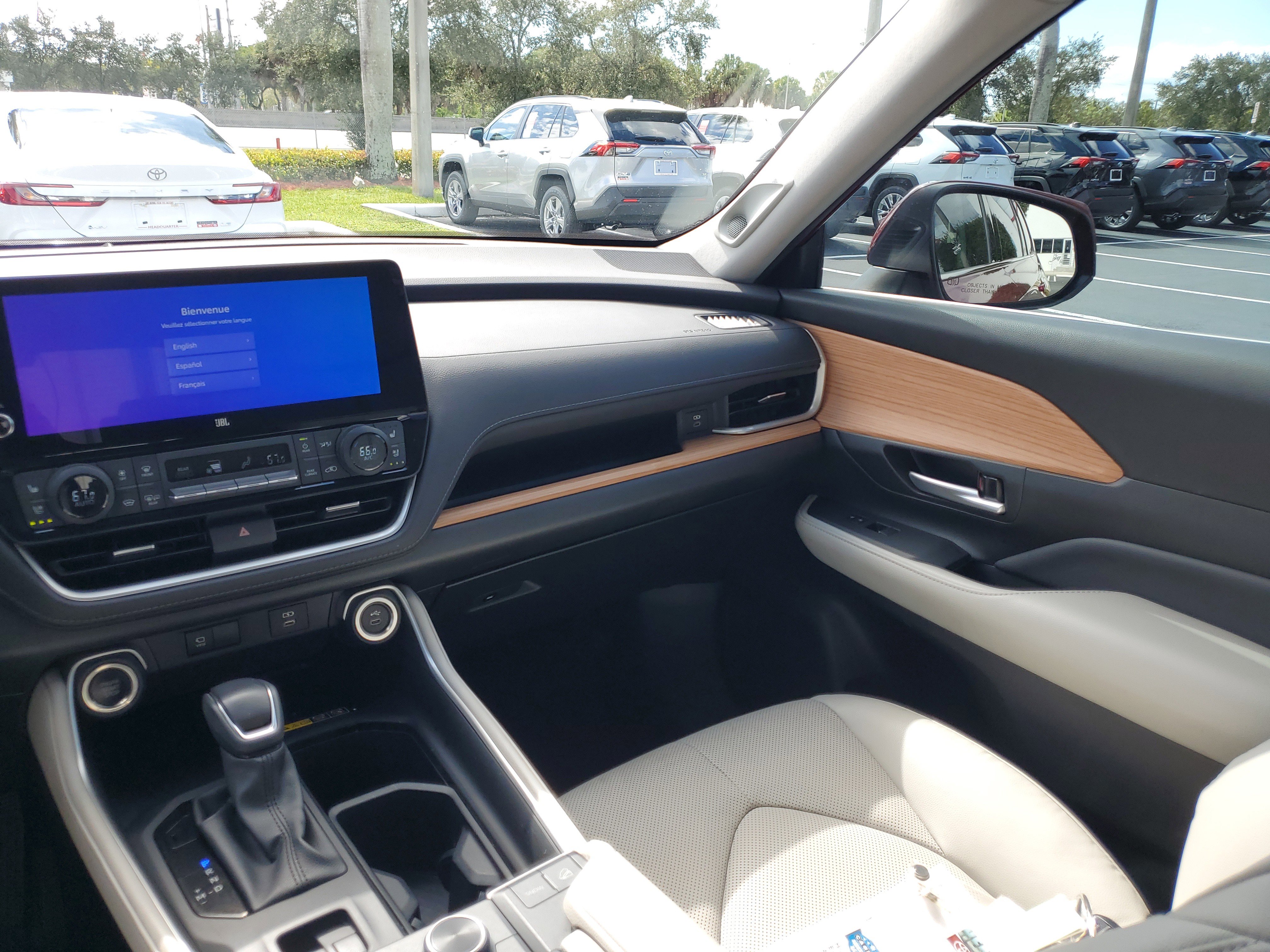 Used 2024 Toyota Grand Highlander Platinum image 17