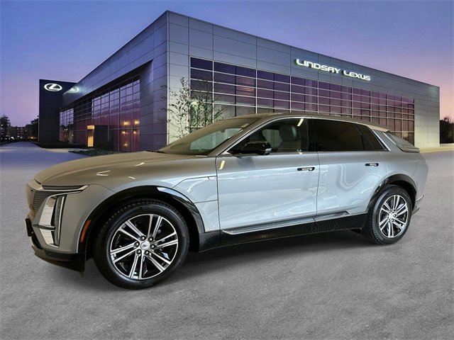 Used 2024 Cadillac Lyriq Luxury
