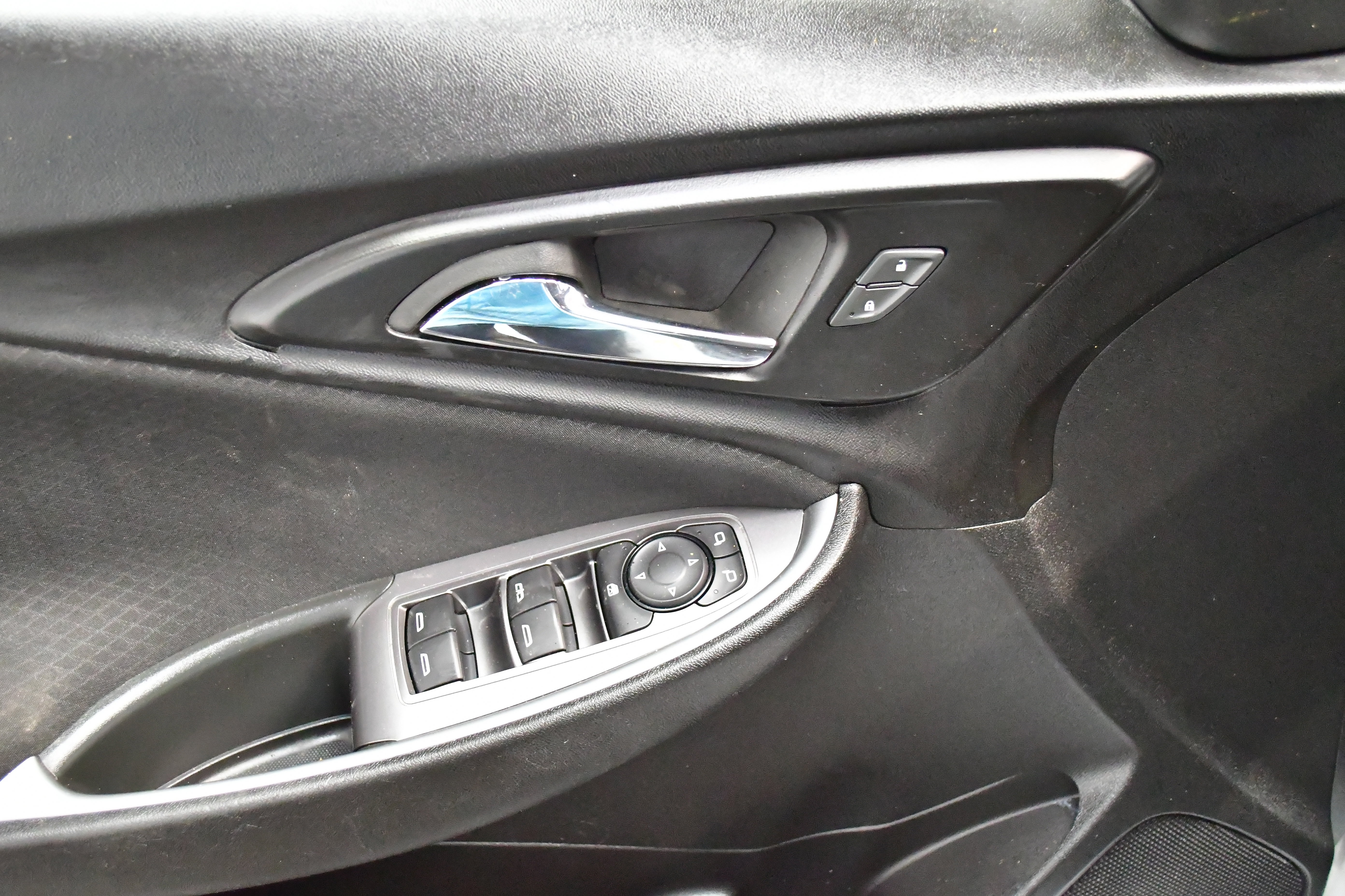 Used 2024 Chevrolet Malibu LT image 33