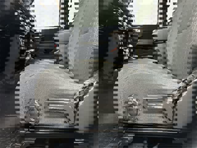 Used 2024 Jeep Wrangler Sahara image 26