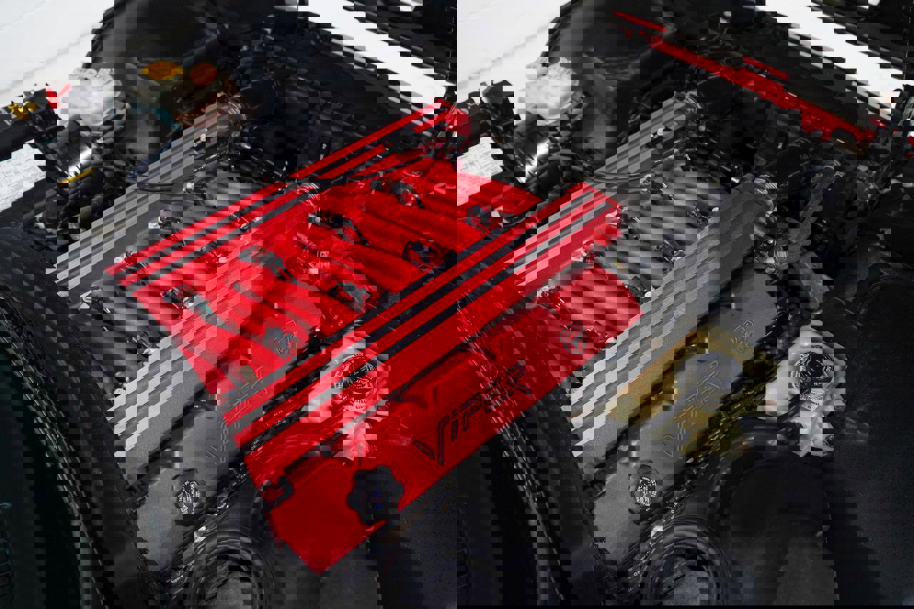 Used 2002 Dodge Viper GTS image 36