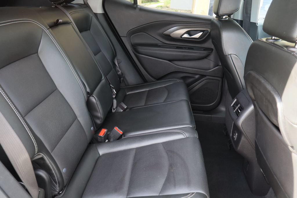 Used 2024 GMC Terrain SLT FWD image 27