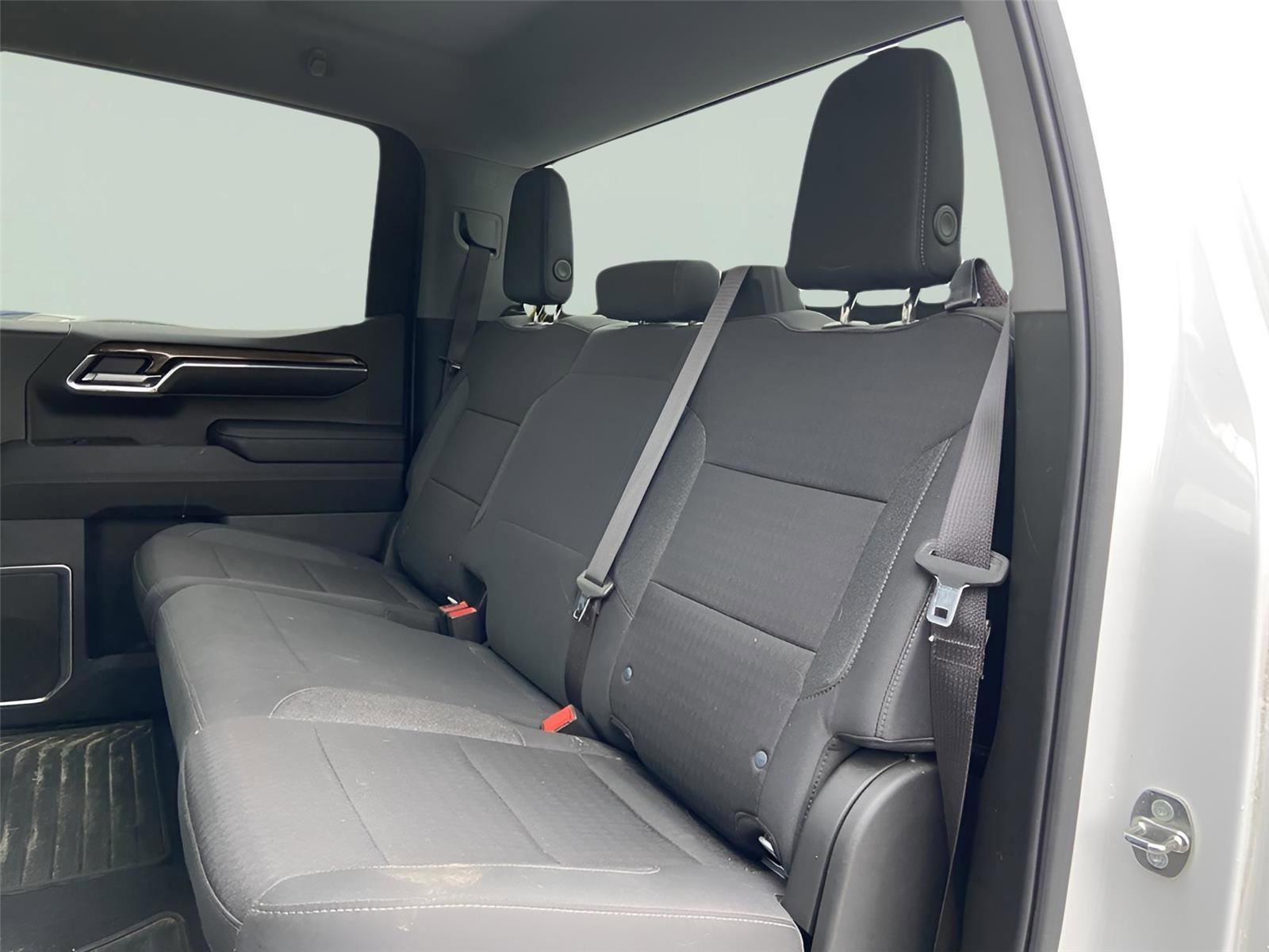 Used 2024 Chevrolet Silverado 1500 LT image 17