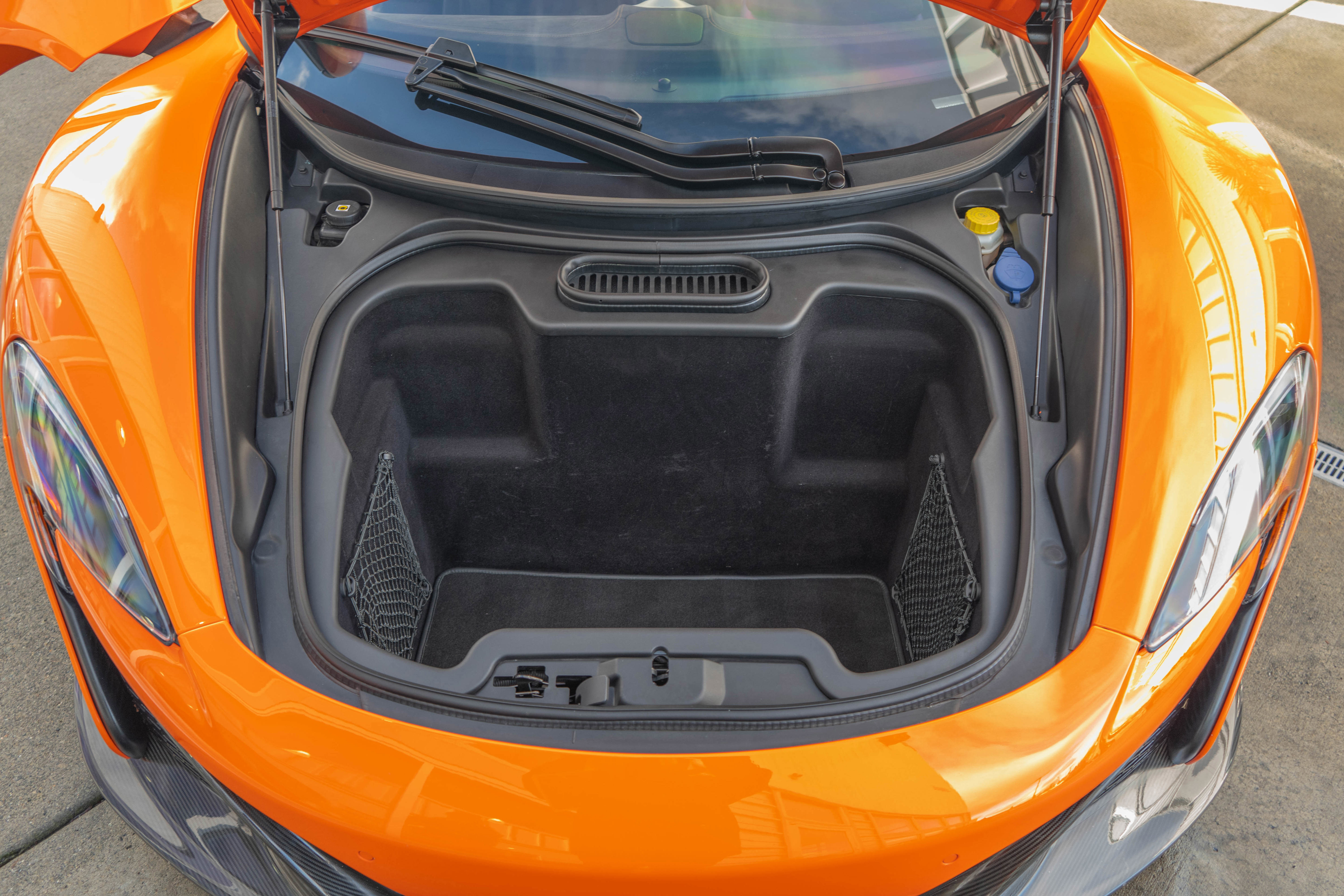 Used 2015 McLaren 650S Spider image 39