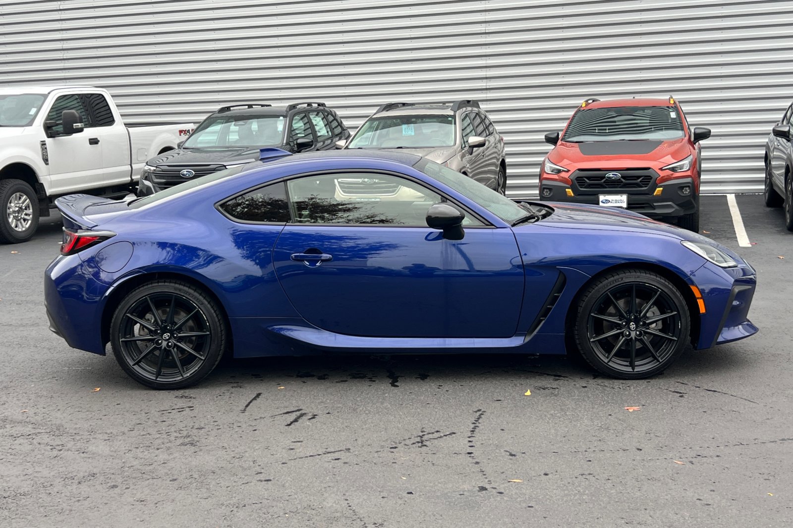 Used 2023 Toyota GR86 Premium image 3