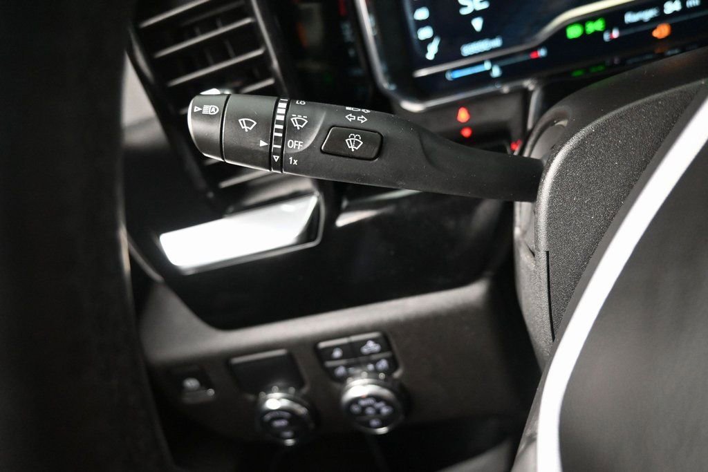 Used 2025 GMC Sierra 1500 SLT image 14