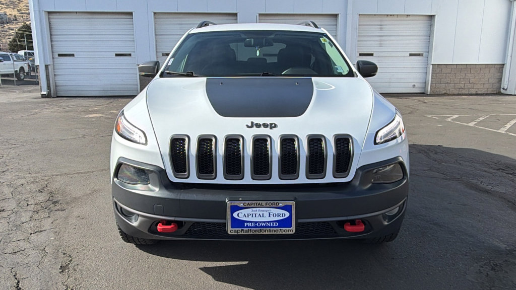 Used 2017 Jeep Cherokee Trailhawk image 8