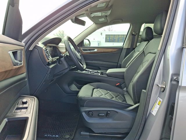 New 2026 Volkswagen Atlas SE image 6