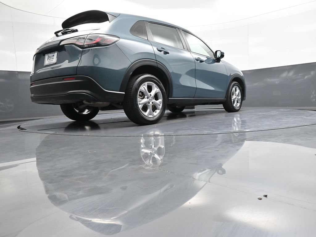 Certified 2025 Honda HR-V LX image 28