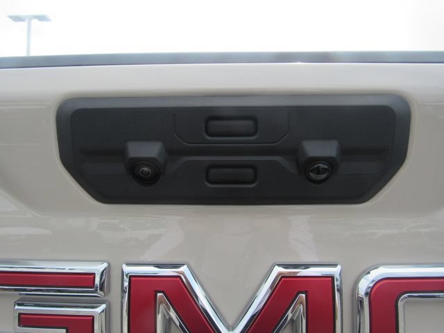 Used 2026 GMC Sierra 3500 AT4 w/ Technology Package AWD/4WD image 40