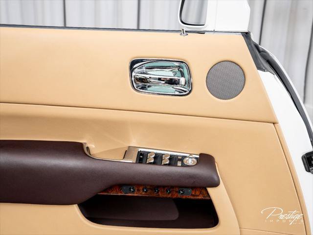 Used 2020 Rolls-Royce Wraith RWD image 20