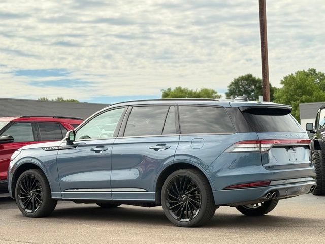 Used 2025 Lincoln Aviator Reserve w/ Jet Appearance Package AWD/4WD image 38