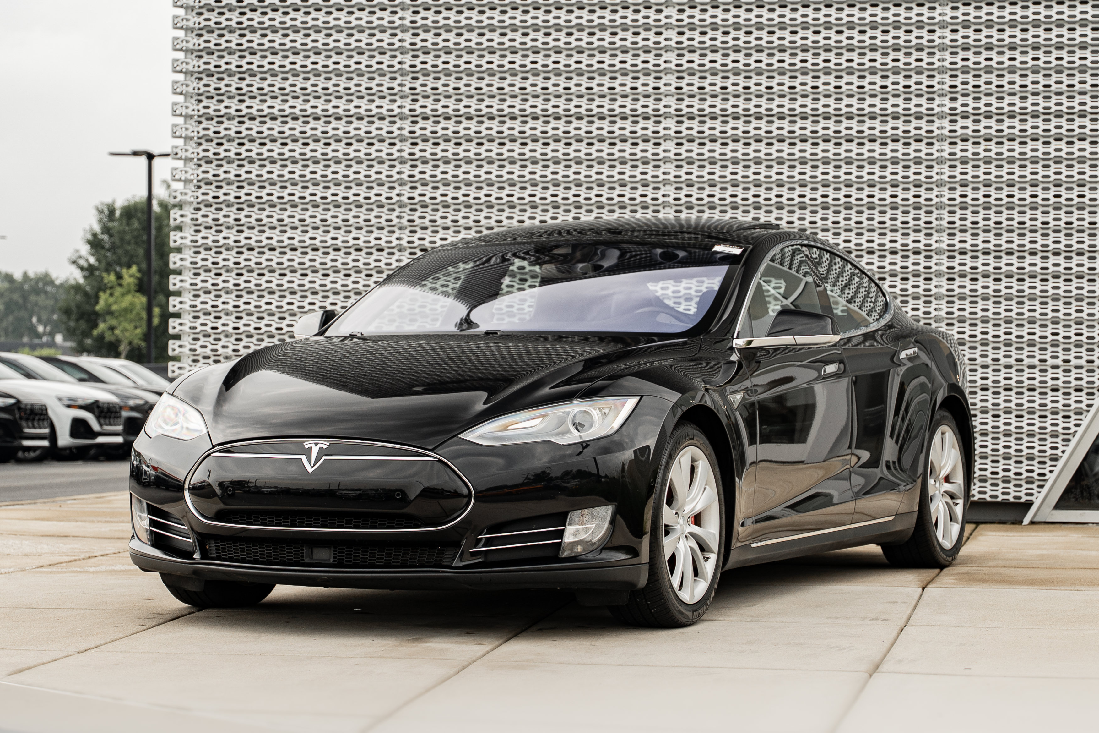 Used 2015 Tesla Model S P90D AWD/4WD image 7