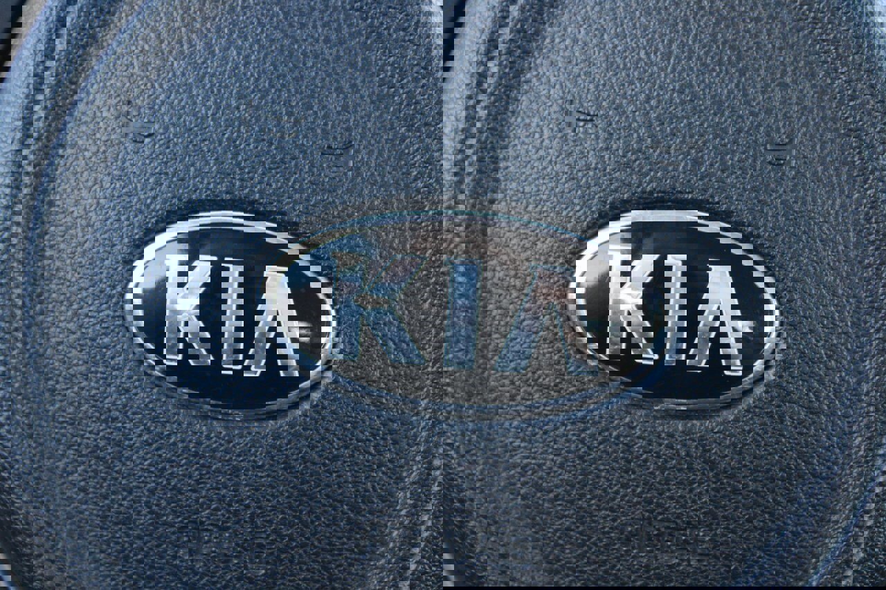 Used 2017 Kia Optima LX w/ Option Group 014 image 21