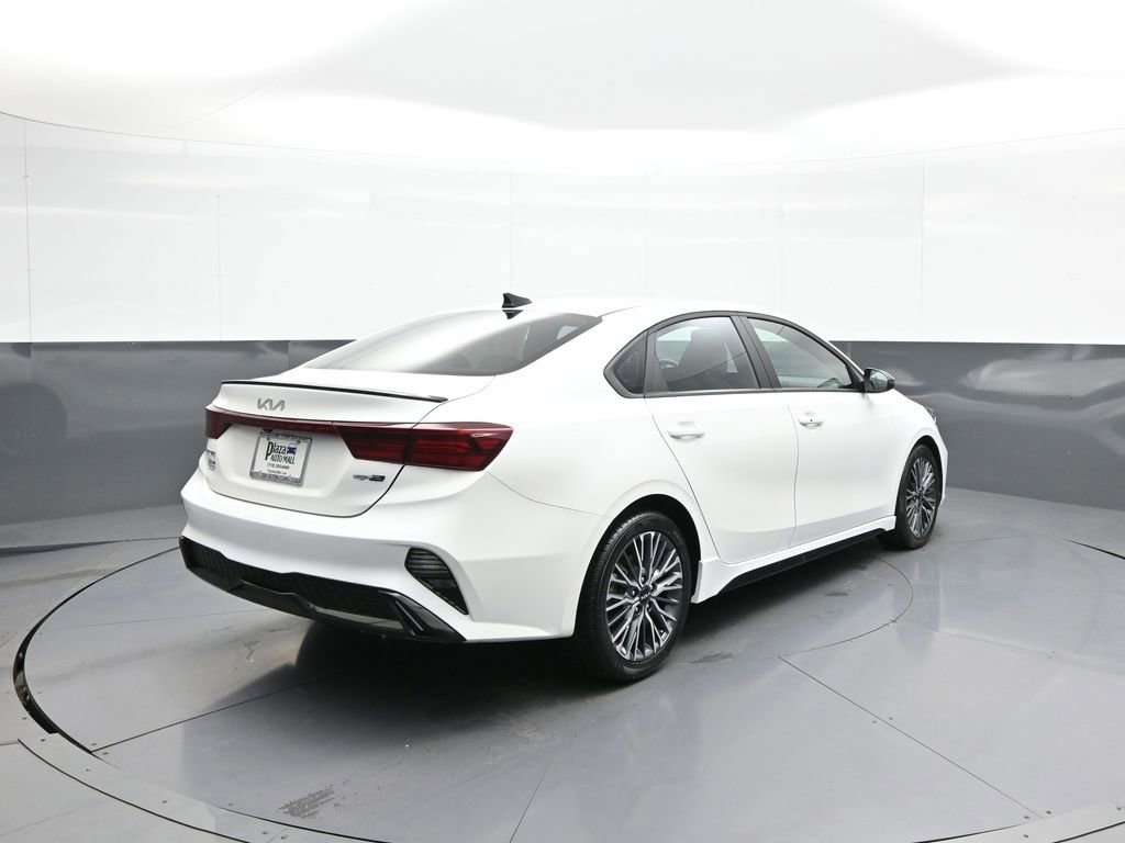 Certified 2024 Kia Forte GT-Line FWD image 6