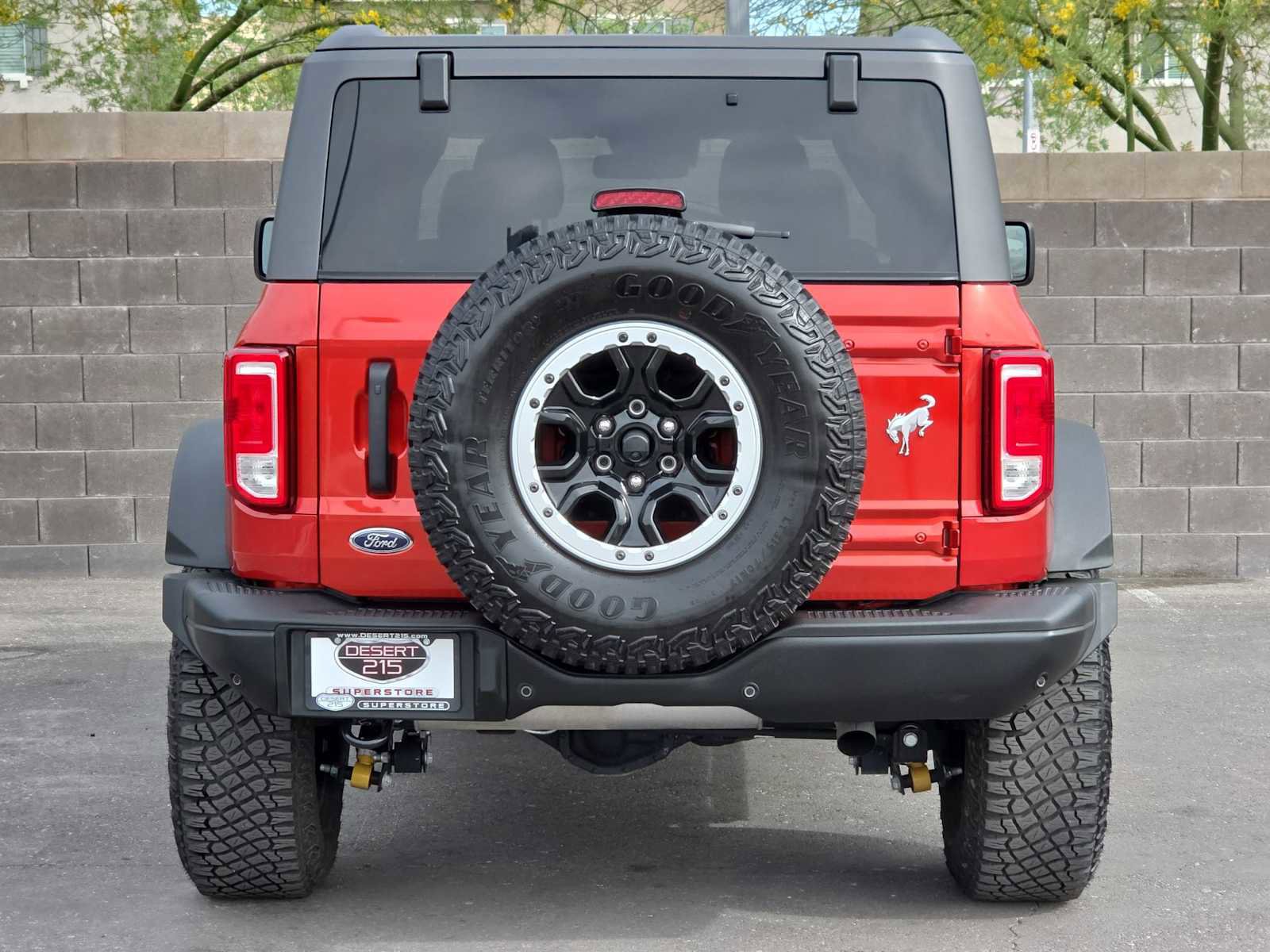 Used 2022 Ford Bronco Black Diamond w/ Sasquatch Package image 8