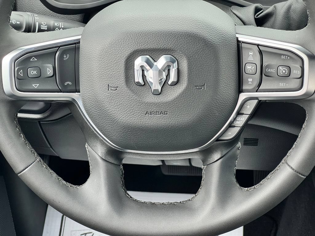 Used 2025 RAM 2500 Big Horn AWD/4WD image 19