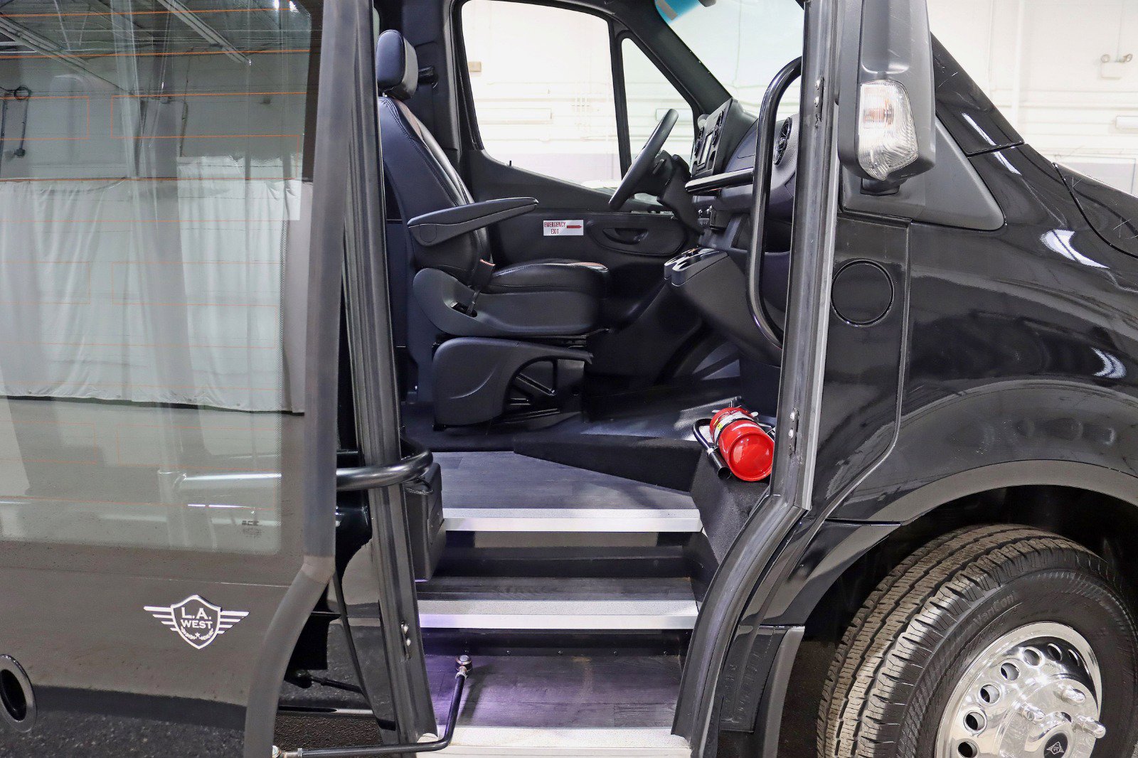 Used 2023 Mercedes-Benz Sprinter 3500 image 12