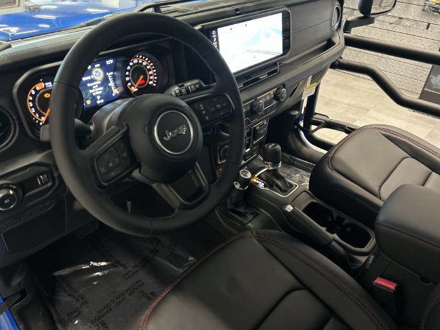 New 2026 Jeep Wrangler Unlimited Rubicon w/ Whitecap Package AWD/4WD image 18