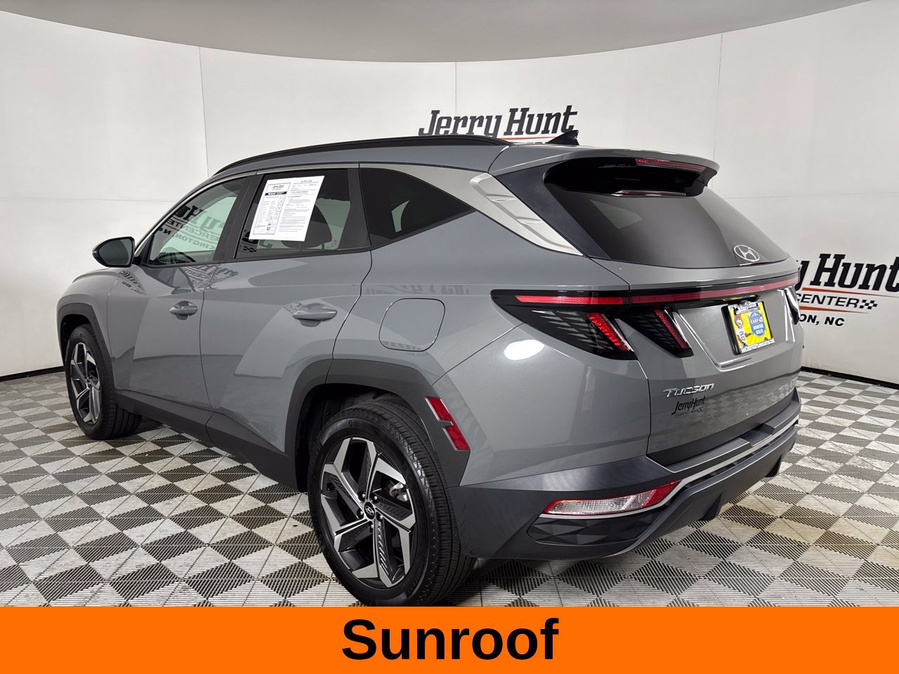 Used 2024 Hyundai Tucson SEL w/ Convenience Package AWD/4WD image 9