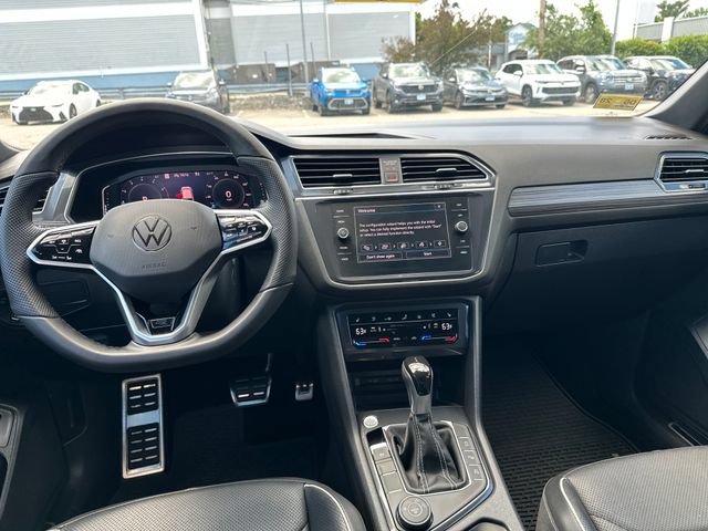 Certified 2022 Volkswagen Tiguan SEL R-Line AWD/4WD image 16