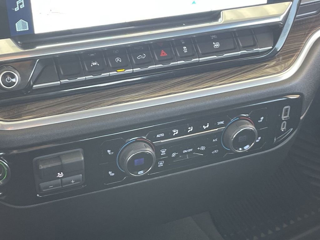 Used 2026 Chevrolet Silverado 1500 LT image 34