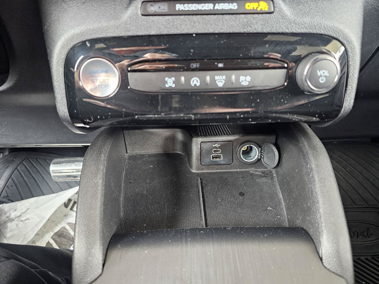 Used 2024 Ford Escape ST-Line w/ Tech Pack #1 FWD image 26