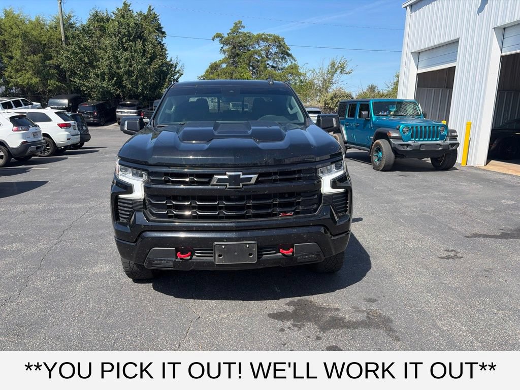 Used 2022 Chevrolet Silverado 1500 LT Trail Boss w/ LT Trail Boss Premium Package AWD/4WD image 2