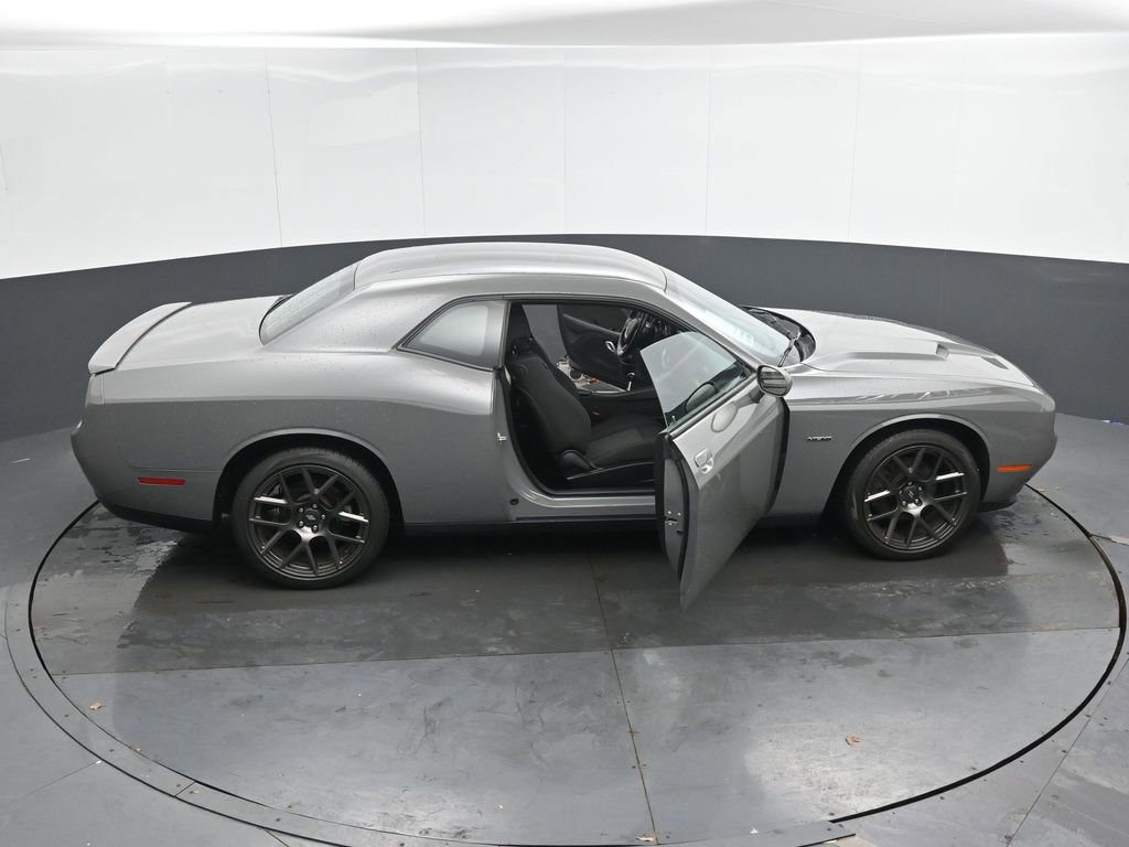Used 2017 Dodge Challenger R/T RWD image 50