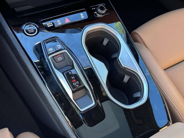 New 2026 Audi A6 Premium Plus AWD/4WD image 11