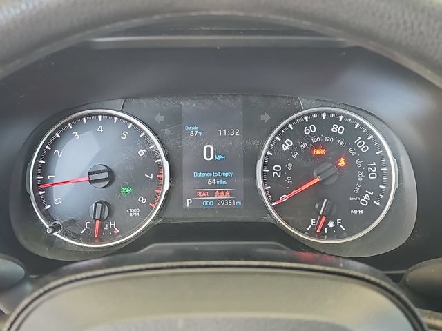 Used 2021 Toyota RAV4 XLE w/ Convenience Package FWD image 10